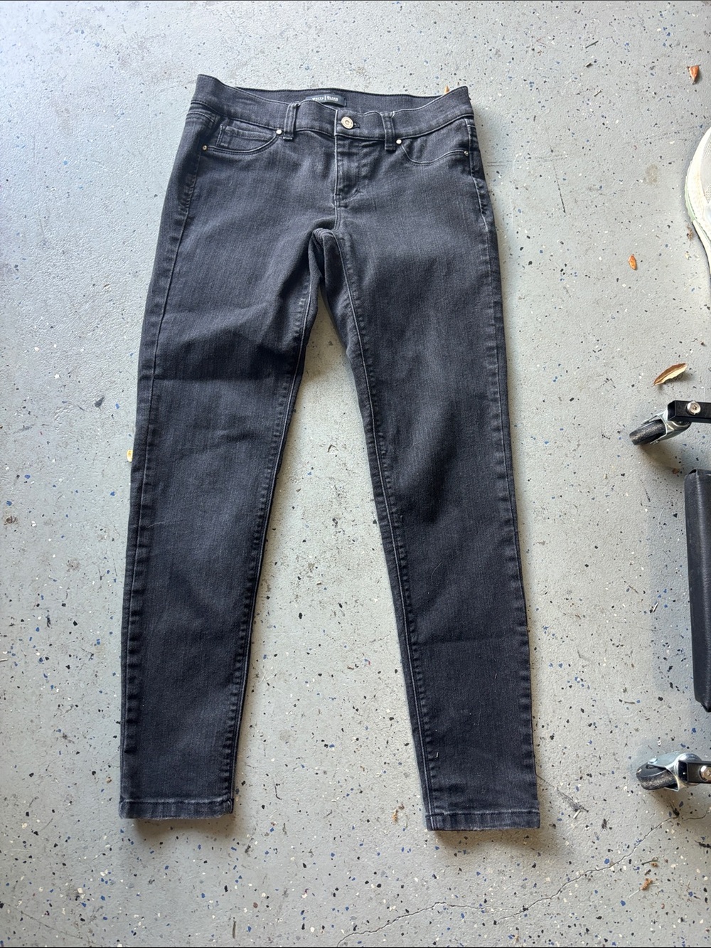 White House Black Market Women's Black Skinny Jeans